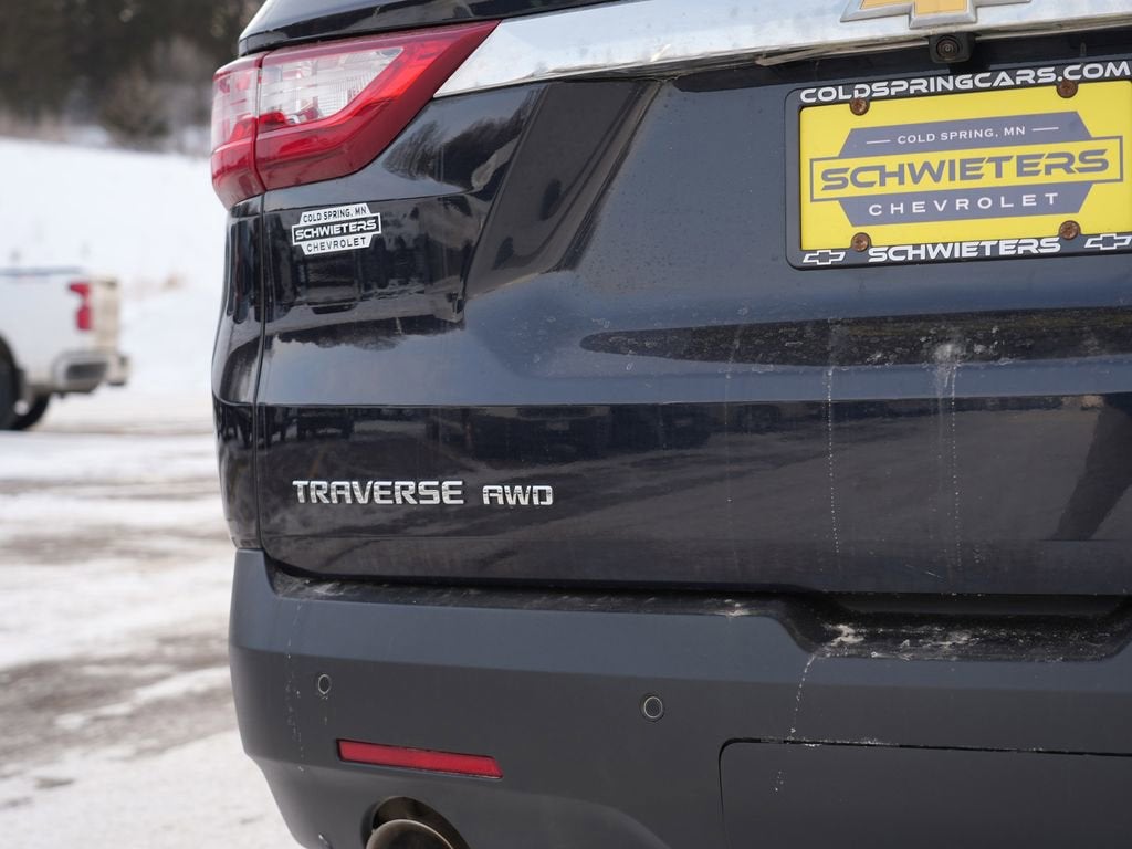 2020 Chevrolet Traverse LT Cloth