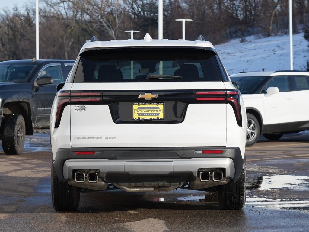 2025 Chevrolet Traverse LT