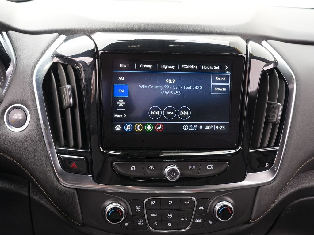 2023 Chevrolet Traverse LT Leather