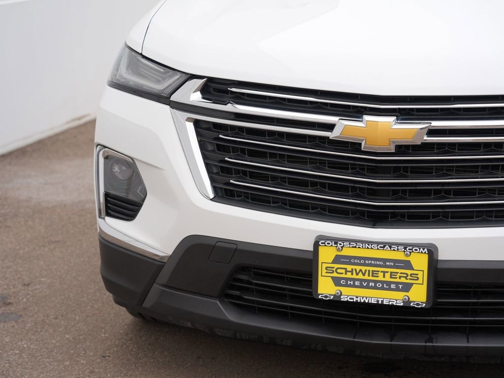 2023 Chevrolet Traverse LT Leather