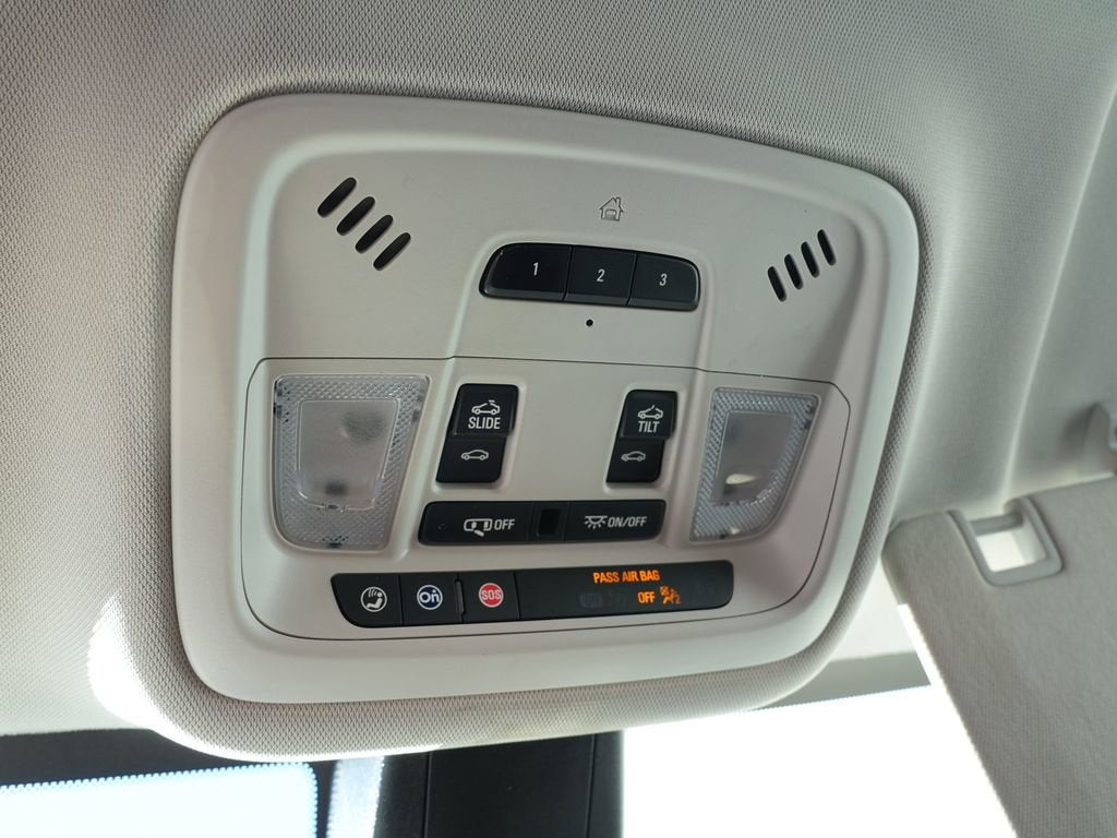 2021 Chevrolet Traverse Premier