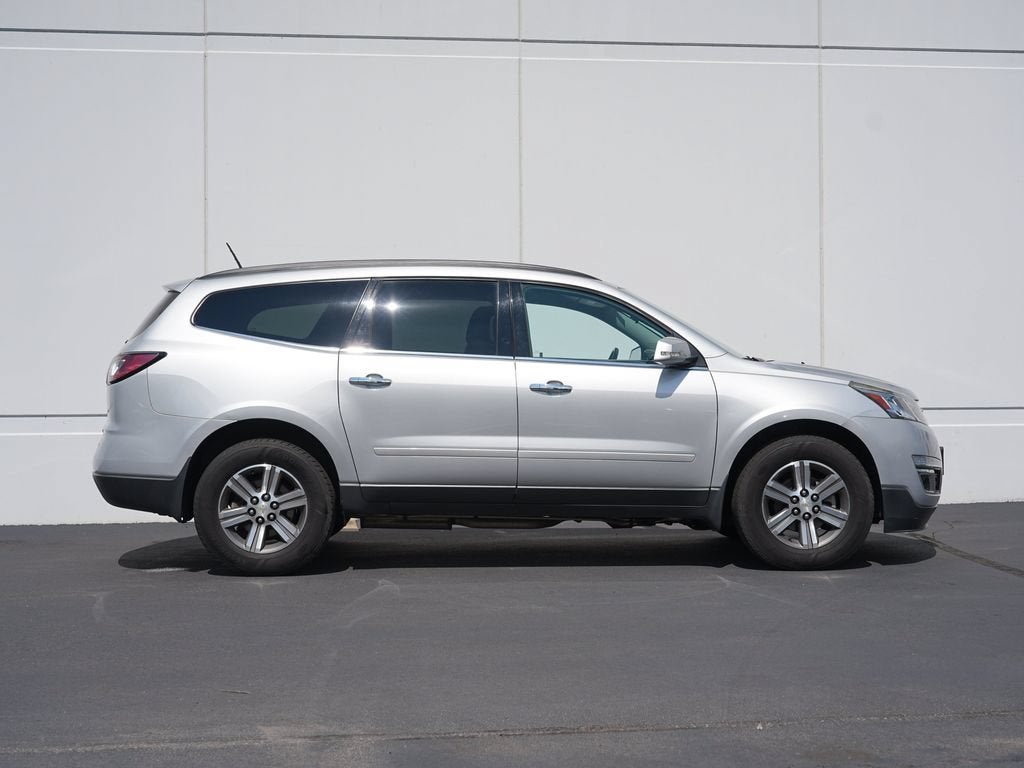 Used 2016 Chevrolet Traverse 1LT with VIN 1GNKVGKD8GJ346618 for sale in Cold Spring, MN
