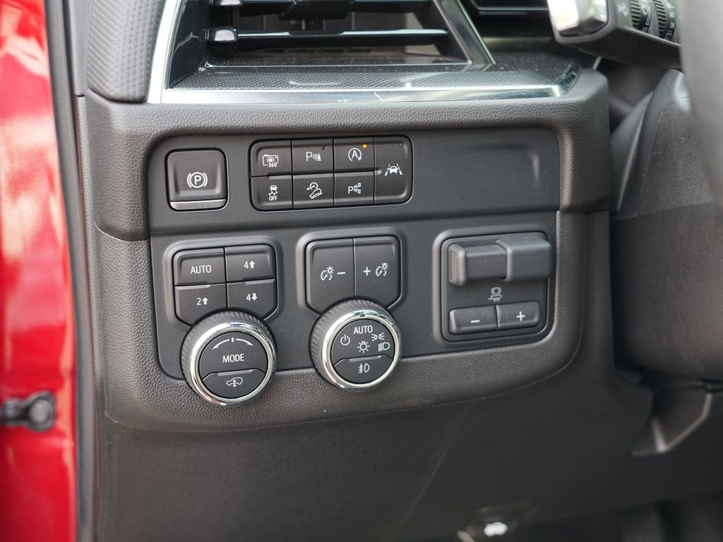 2025 Chevrolet Tahoe RST