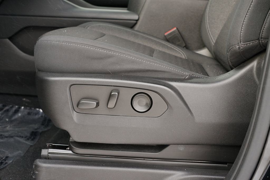 2022 Chevrolet Suburban LS