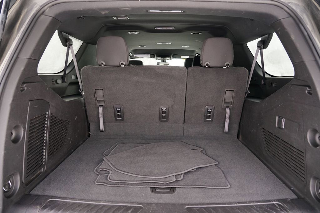 2022 Chevrolet Suburban LS