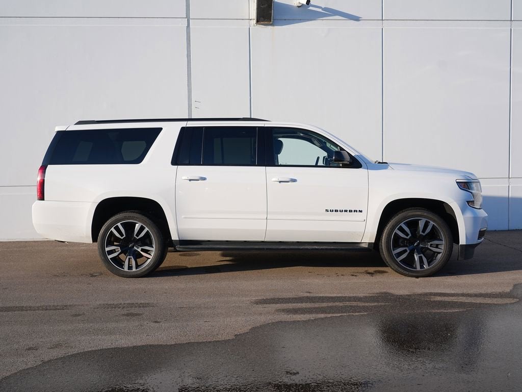 Used 2019 Chevrolet Suburban Premier with VIN 1GNSKJKJ4KR211996 for sale in Cold Spring, Minnesota