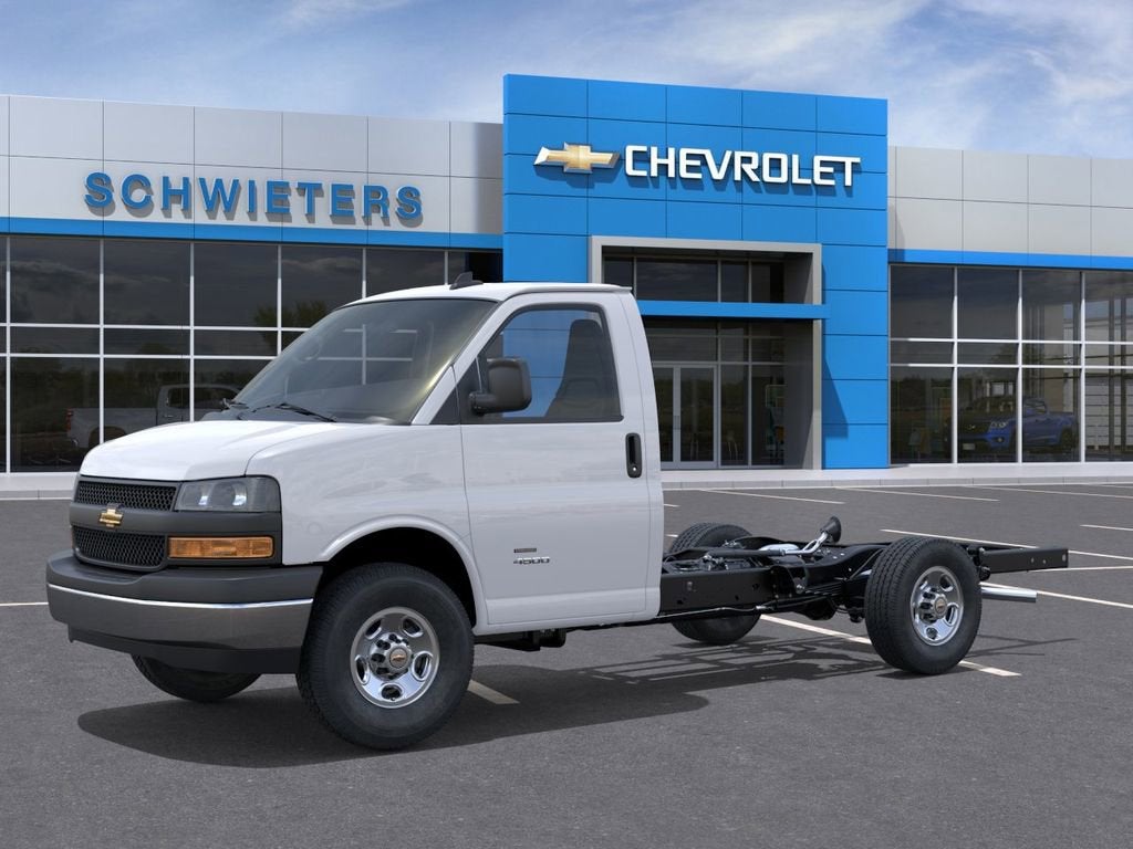2026 Chevrolet Express Cutaway 3500 1WT