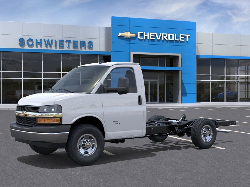 2026 Chevrolet Express Cutaway 3500 1WT