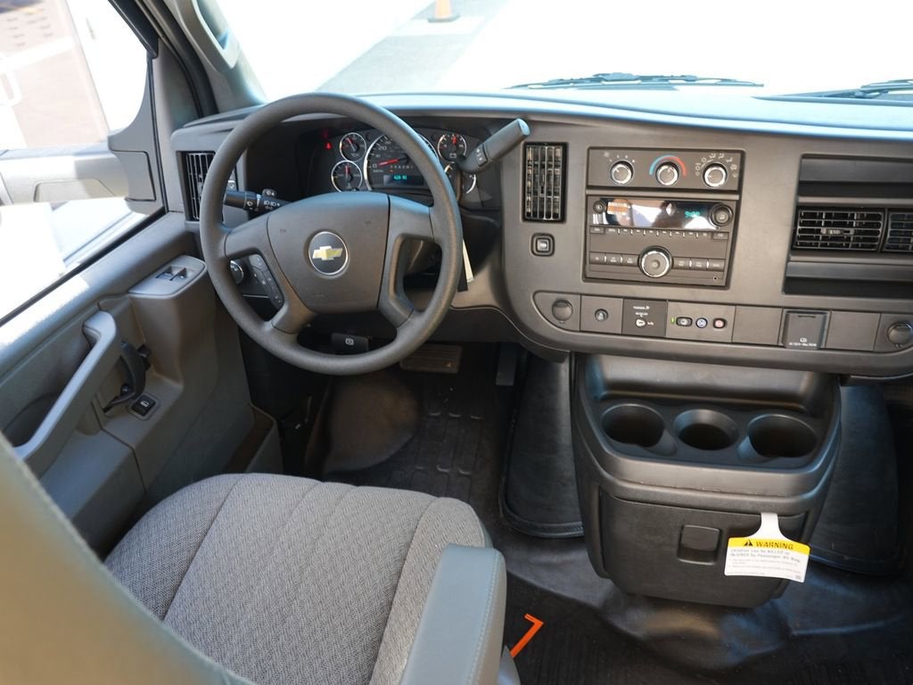 2026 Chevrolet Express Cutaway 3500 1WT