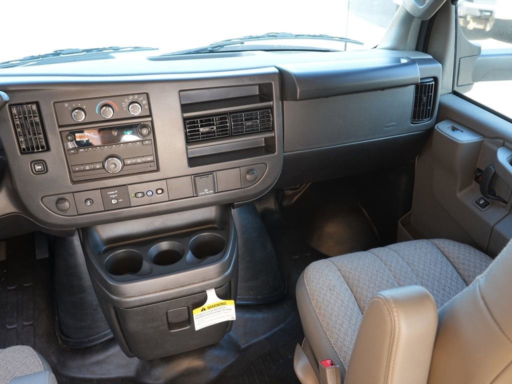 2026 Chevrolet Express Cutaway 3500 1WT