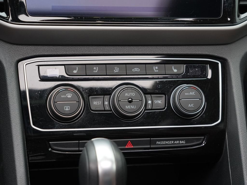 2023 Volkswagen Atlas 3.6L V6 SEL Premium R-Line