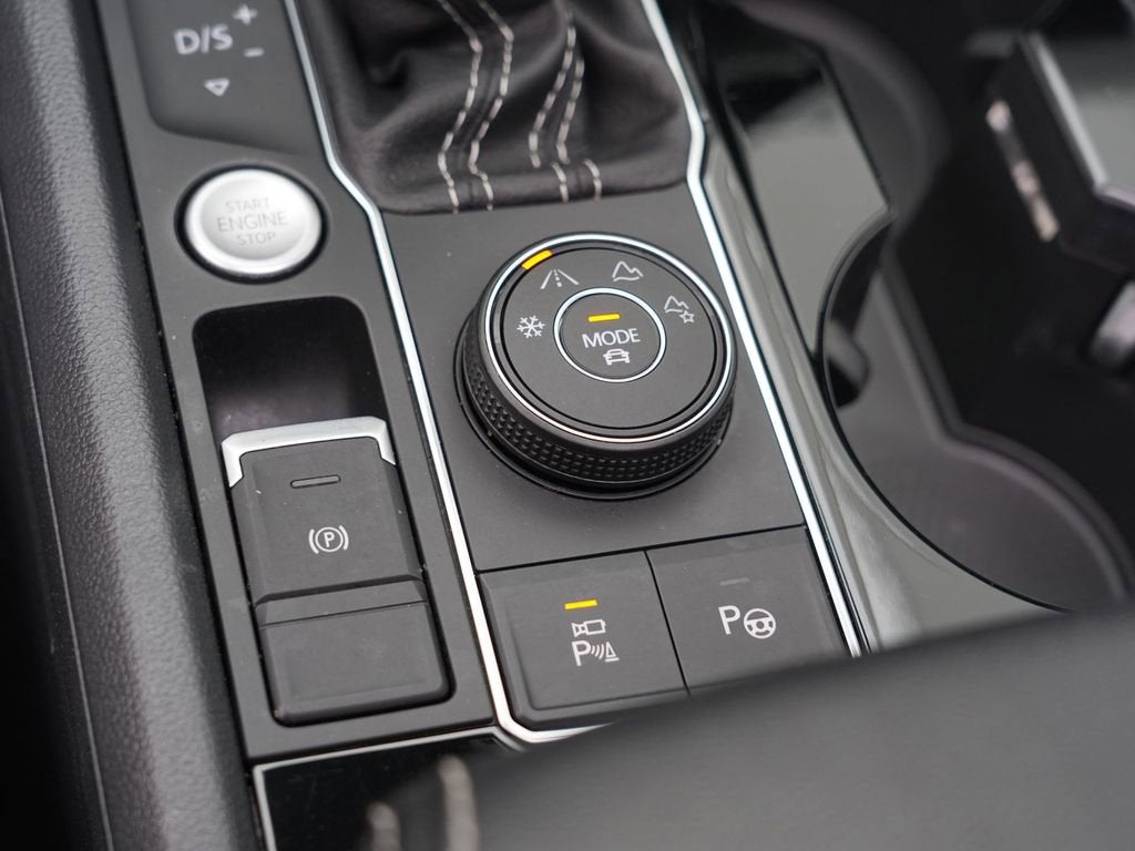 2023 Volkswagen Atlas 3.6L V6 SEL Premium R-Line