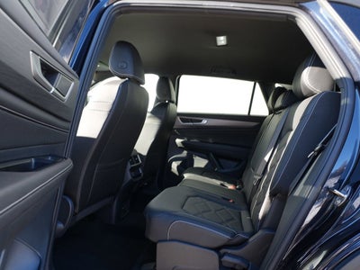 2025 Volkswagen Atlas Cross Sport 2.0T SE w/Technology