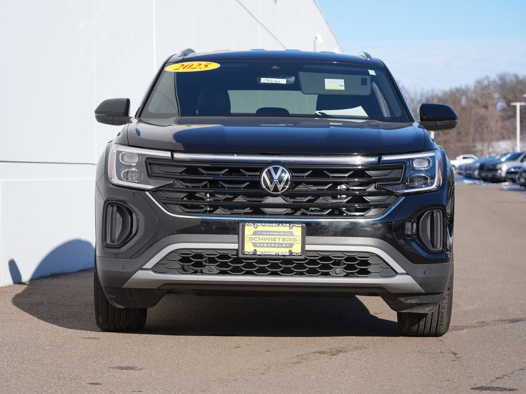 2025 Volkswagen Atlas Cross Sport 2.0T SE w/Technology