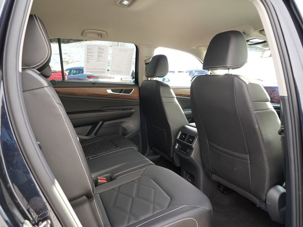 2025 Volkswagen Atlas 2.0T SE w/Technology