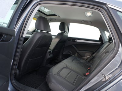 2013 Volkswagen Passat SE