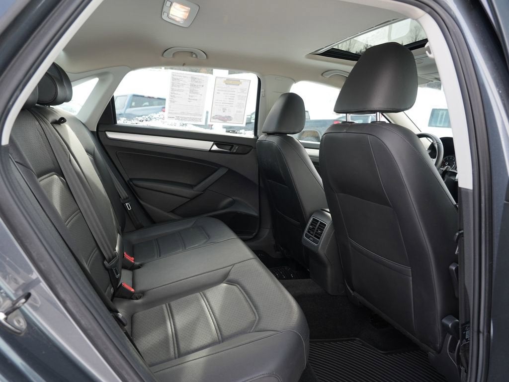 2013 Volkswagen Passat SE