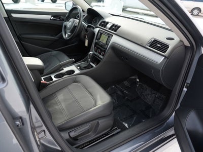 2013 Volkswagen Passat SE