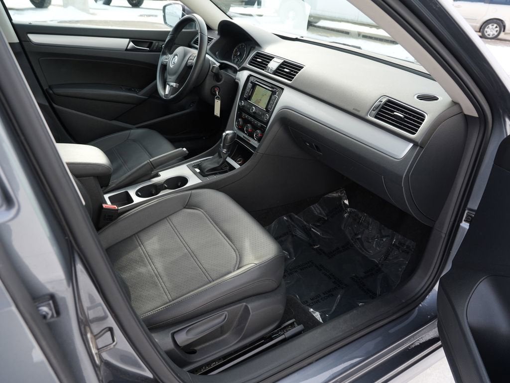 2013 Volkswagen Passat SE