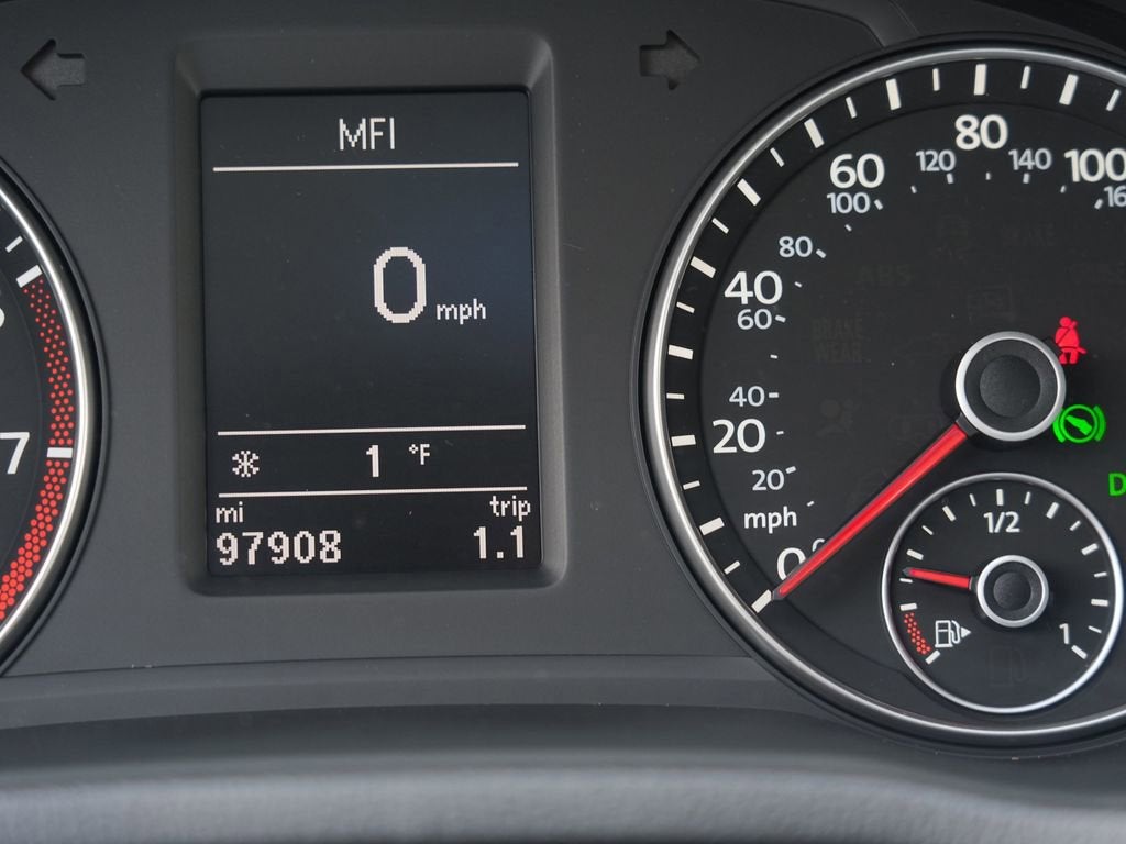 2013 Volkswagen Passat SE