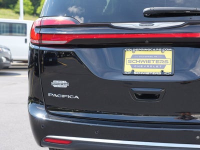 2025 Chrysler Pacifica Select