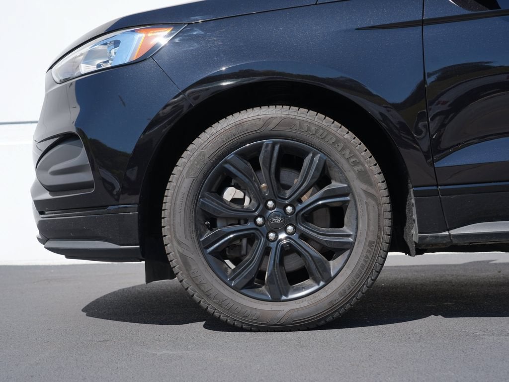 2022 Ford Edge SE