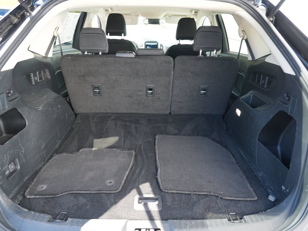 2022 Ford Edge SE