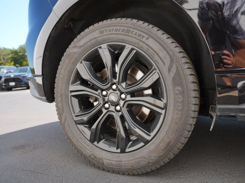 2022 Ford Edge SE