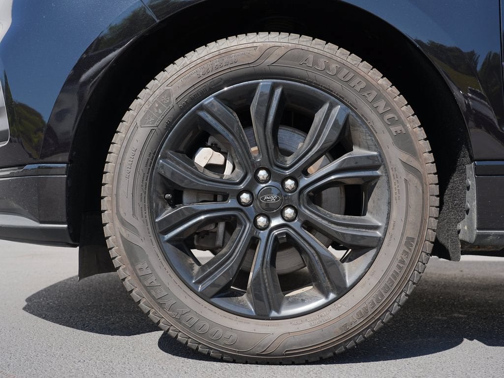 2022 Ford Edge SE