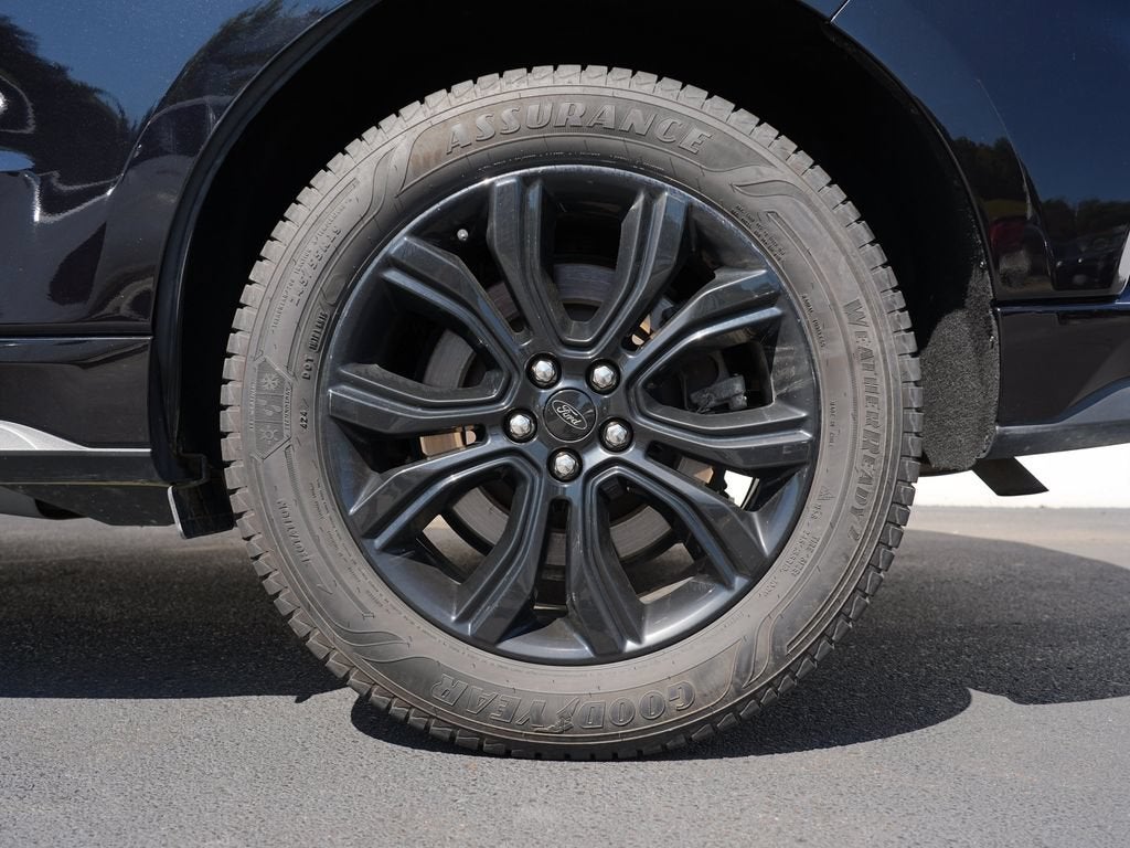 2022 Ford Edge SE
