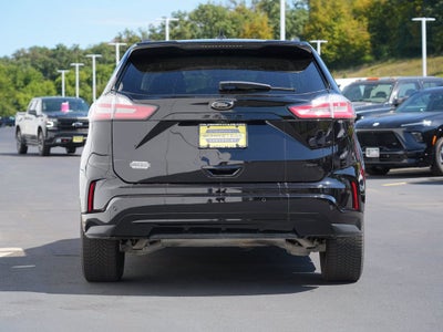 2022 Ford Edge SE