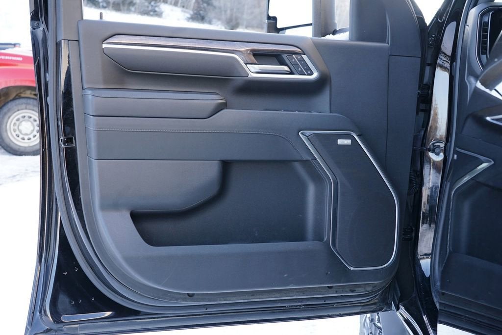 2025 Chevrolet Silverado 3500 HD LTZ