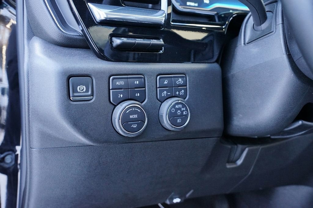 2025 Chevrolet Silverado 3500 HD LTZ