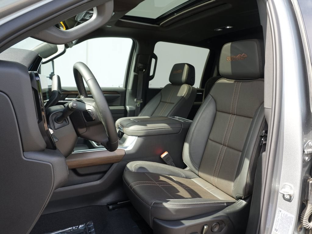 2025 Chevrolet Silverado 3500HD High Country - Photo 12