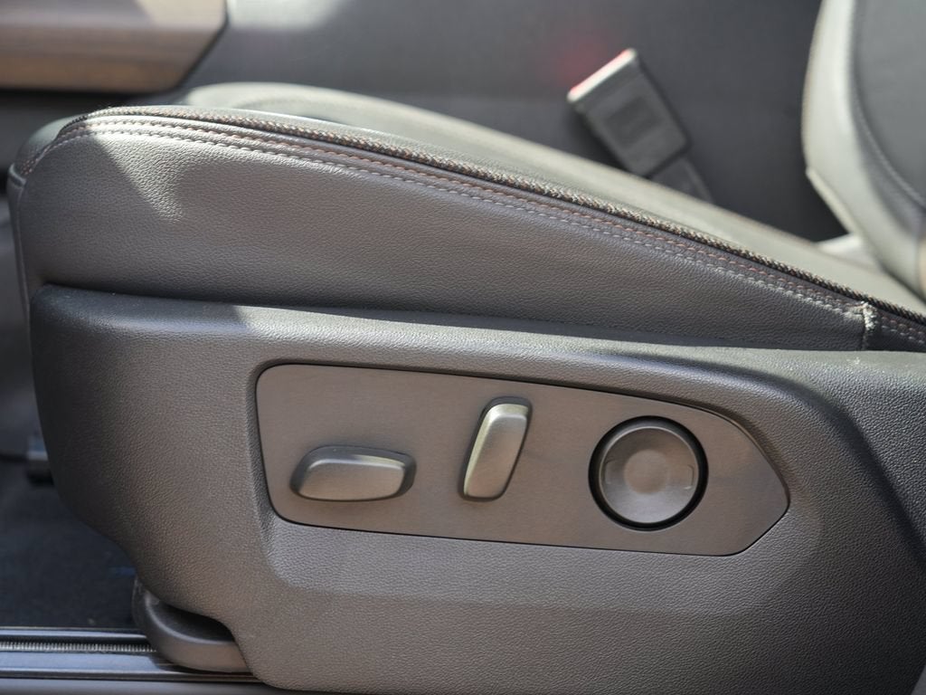 2025 Chevrolet Silverado 3500HD High Country - Photo 15