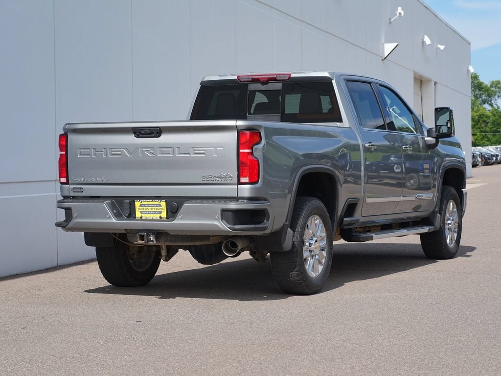 2025 Chevrolet Silverado 3500HD High Country - Photo 3