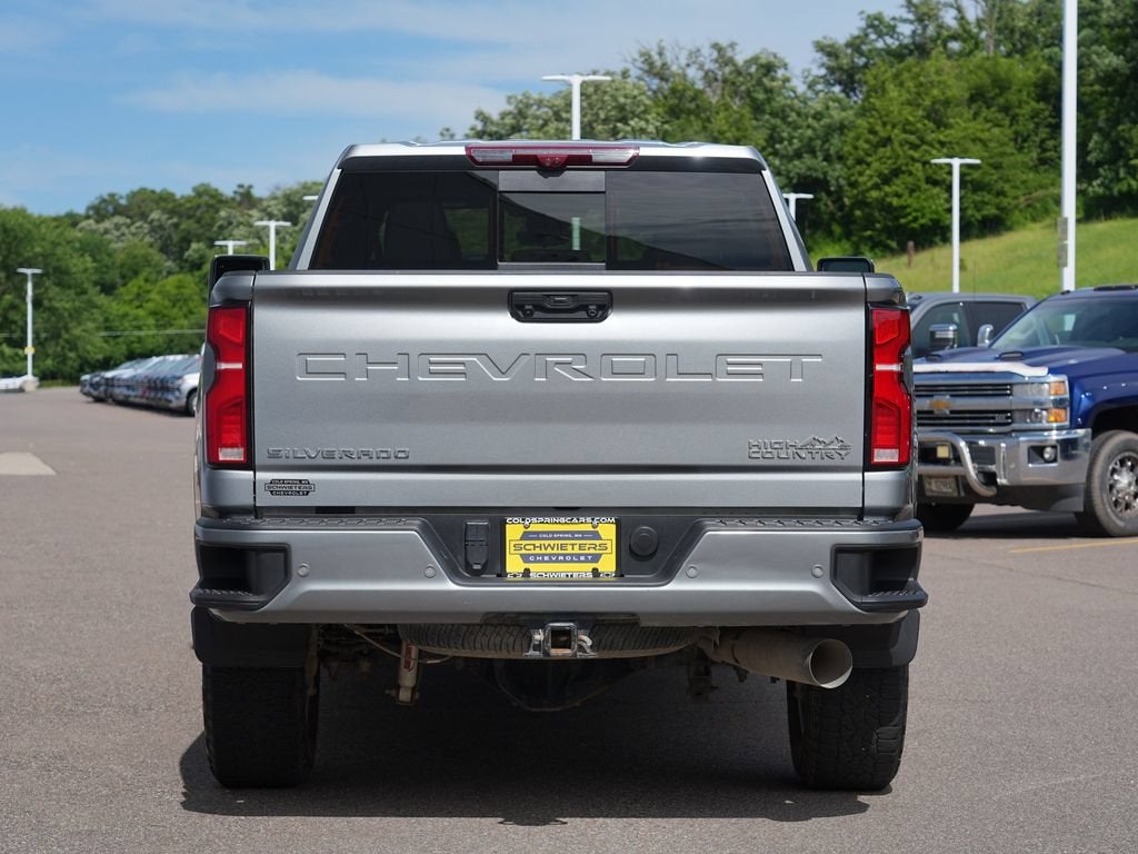 2025 Chevrolet Silverado 3500HD High Country - Photo 4