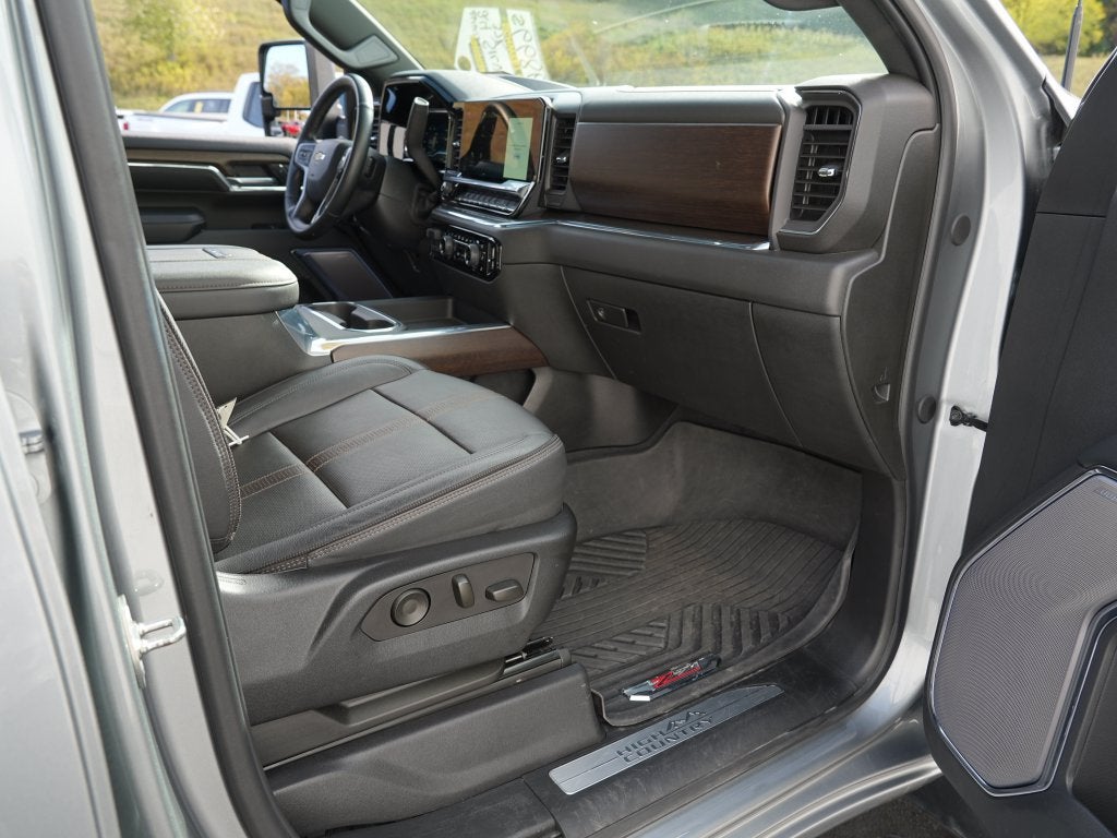 2024 Chevrolet Silverado 3500 HD High Country