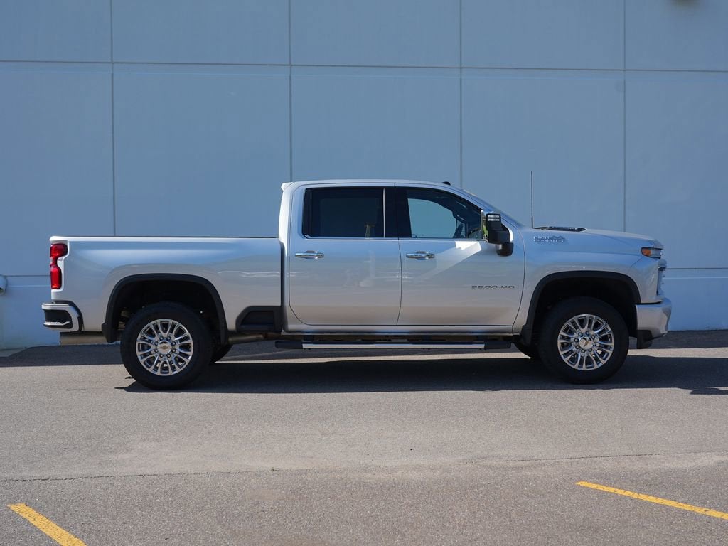 Used 2022 Chevrolet Silverado 3500HD High Country with VIN 2GC4YVEYXN1213359 for sale in Cold Spring, Minnesota