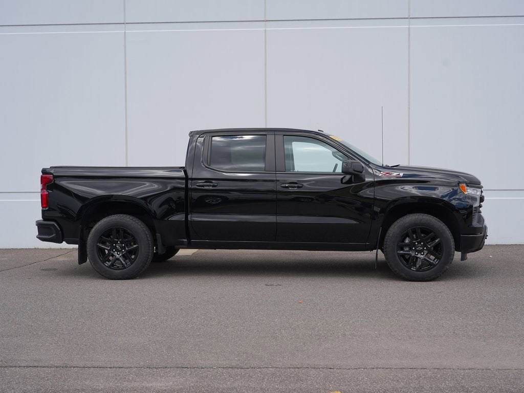 Used 2024 Chevrolet Silverado 1500 RST with VIN 2GCUDEEDXR1190969 for sale in Cold Spring, Minnesota