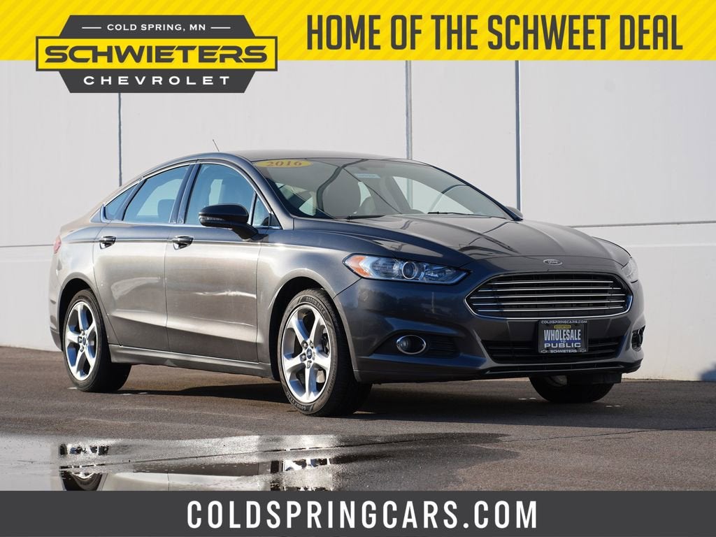 2016 Ford Fusion SE