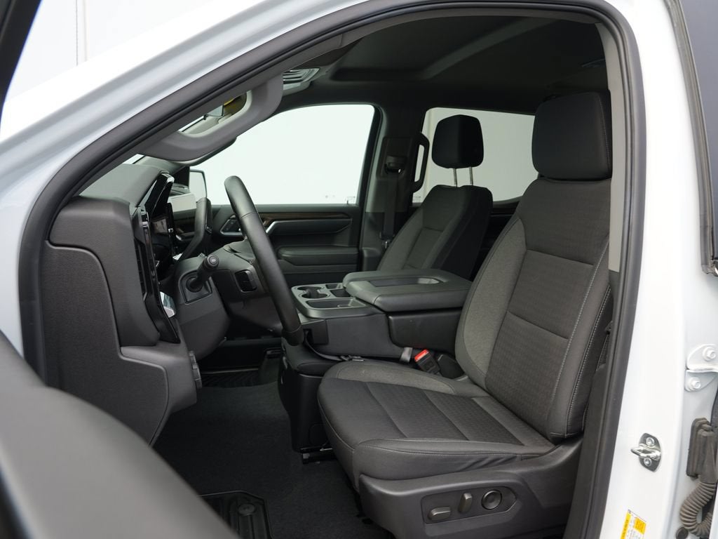 2025 Chevrolet Silverado 1500 LT (2FL)