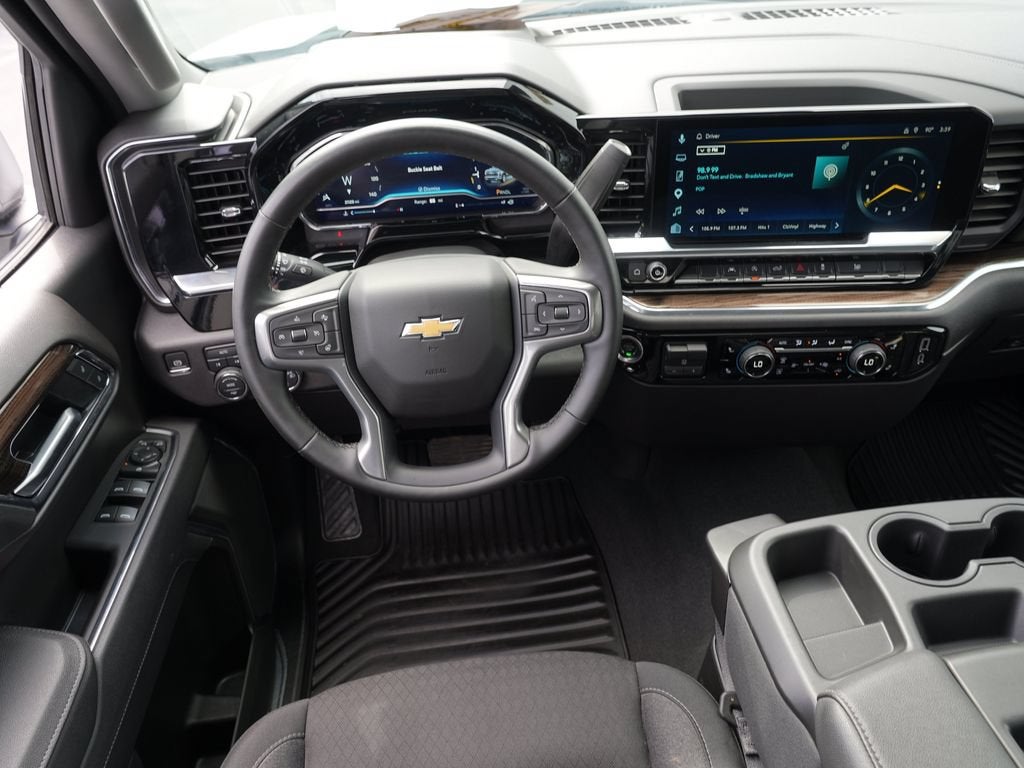 2025 Chevrolet Silverado 1500 LT (2FL)