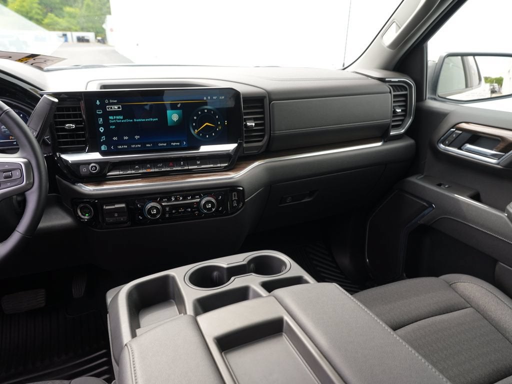 2025 Chevrolet Silverado 1500 LT (2FL)