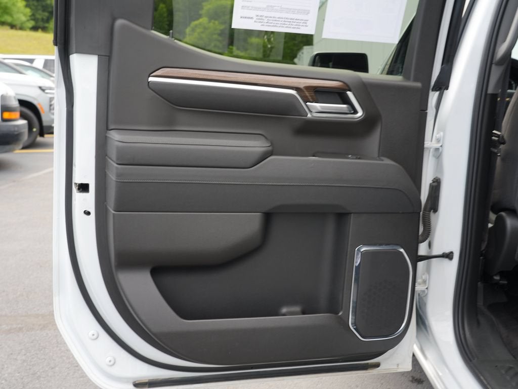 2025 Chevrolet Silverado 1500 LT (2FL)
