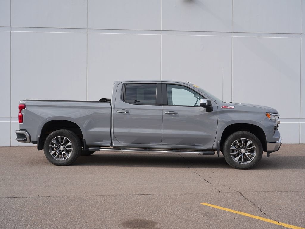Used 2024 Chevrolet Silverado 1500 LT with VIN 3GCUDDE82RG251834 for sale in Cold Spring, Minnesota