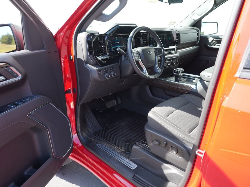 2023 Chevrolet Silverado 1500 LT Trail Boss - Photo 13