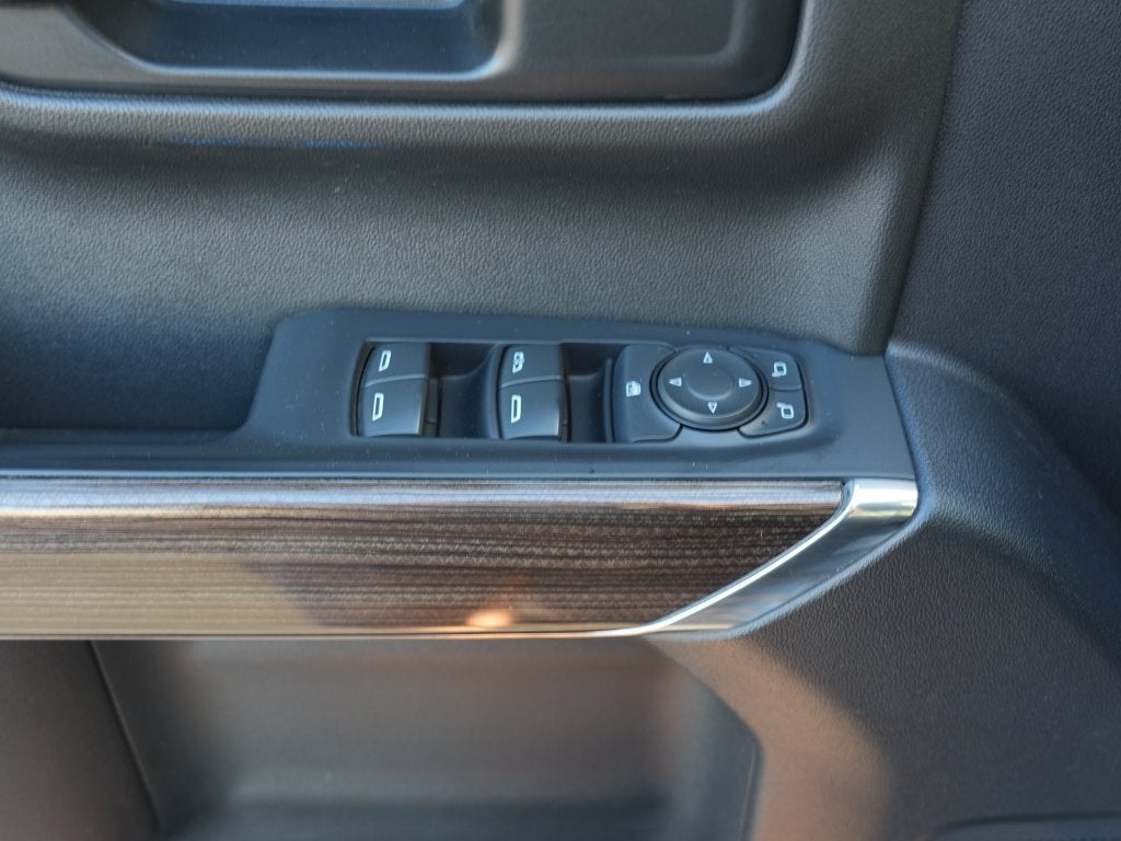 2021 Chevrolet Silverado 1500 LT - Photo 18