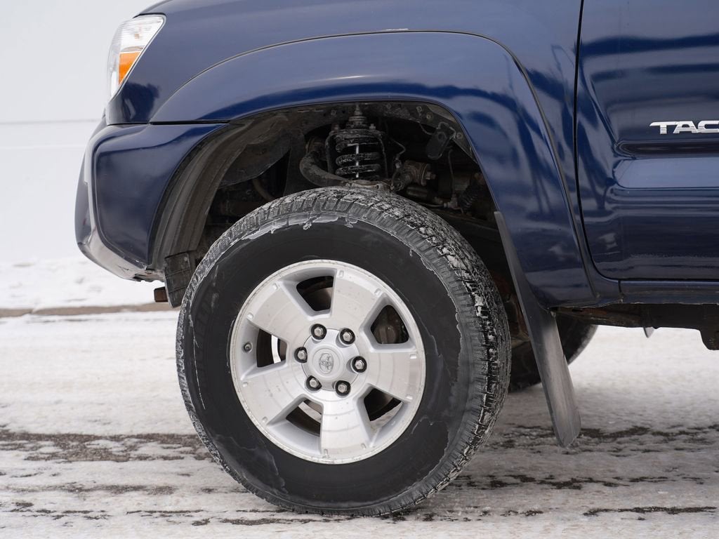 2013 Toyota Tacoma 4WD Double Cab LB V6 AT (Natl)