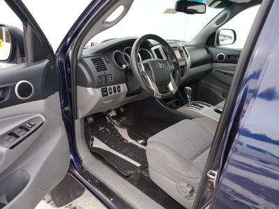 2013 Toyota Tacoma 4WD Double Cab LB V6 AT (Natl)